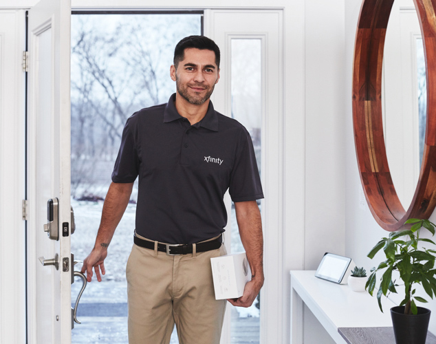 scm-Half_Image_Module 4-Desktop - xfinity worker front door